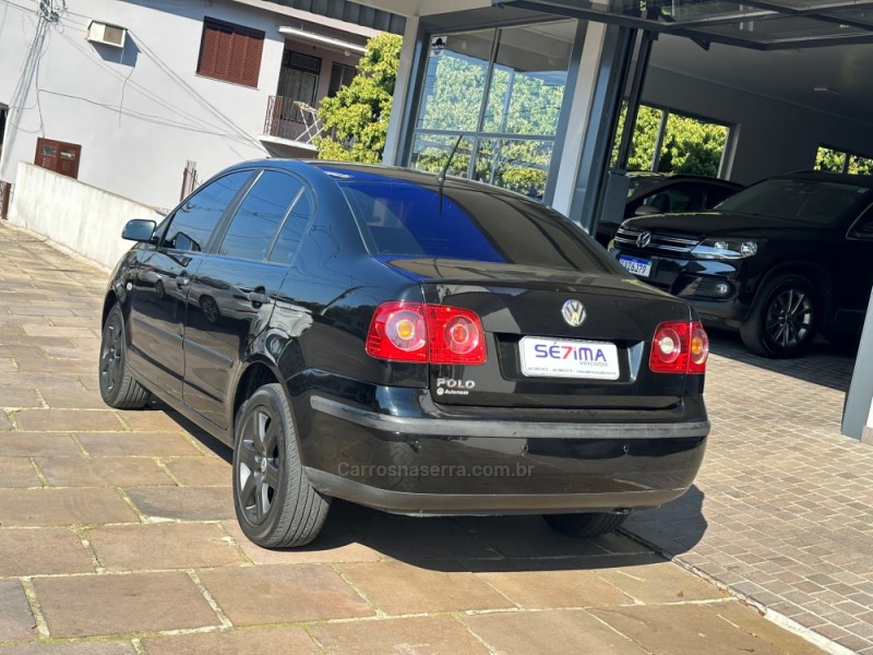 POLO SEDAN 1.6 MI 8V FLEX 4P MANUAL - 2007 - GUAPORé