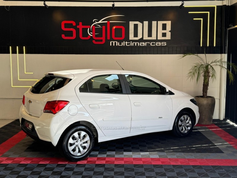 ONIX 1.0 LT 12V FLEX 4P MANUAL - 2019 - ESTâNCIA VELHA