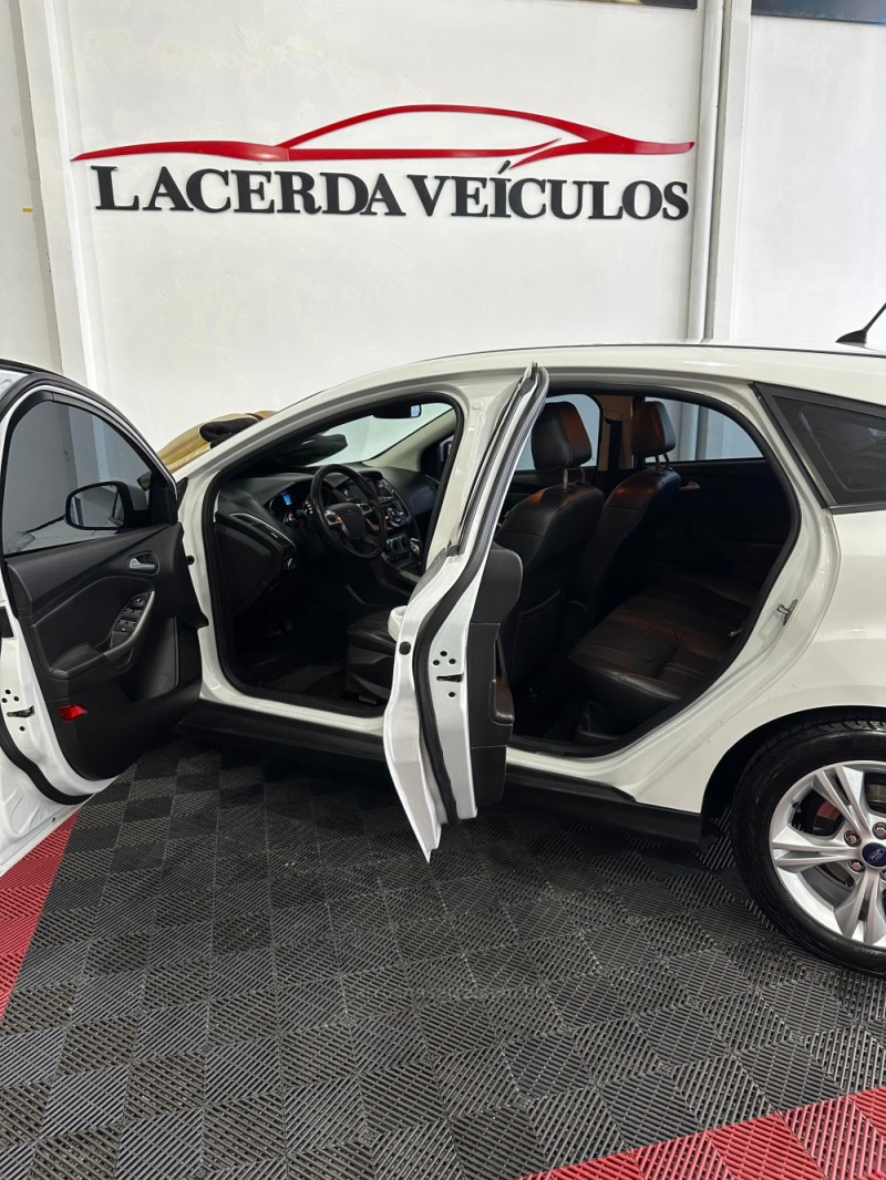 FOCUS 1.6 S SEDAN 16V FLEX 4P AUTOMÁTICO - 2015 - TAQUARA
