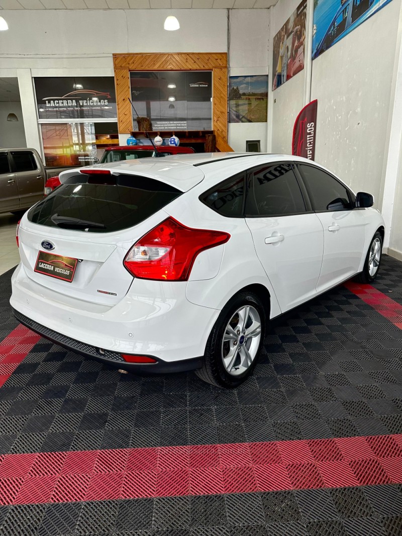 FOCUS 1.6 S SEDAN 16V FLEX 4P AUTOMÁTICO - 2015 - TAQUARA