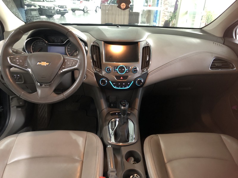 CRUZE 1.4 TURBO LTZ II SPORT HATCH 16V FLEX 4P AUTOMÁTICO - 2017 - VALE REAL