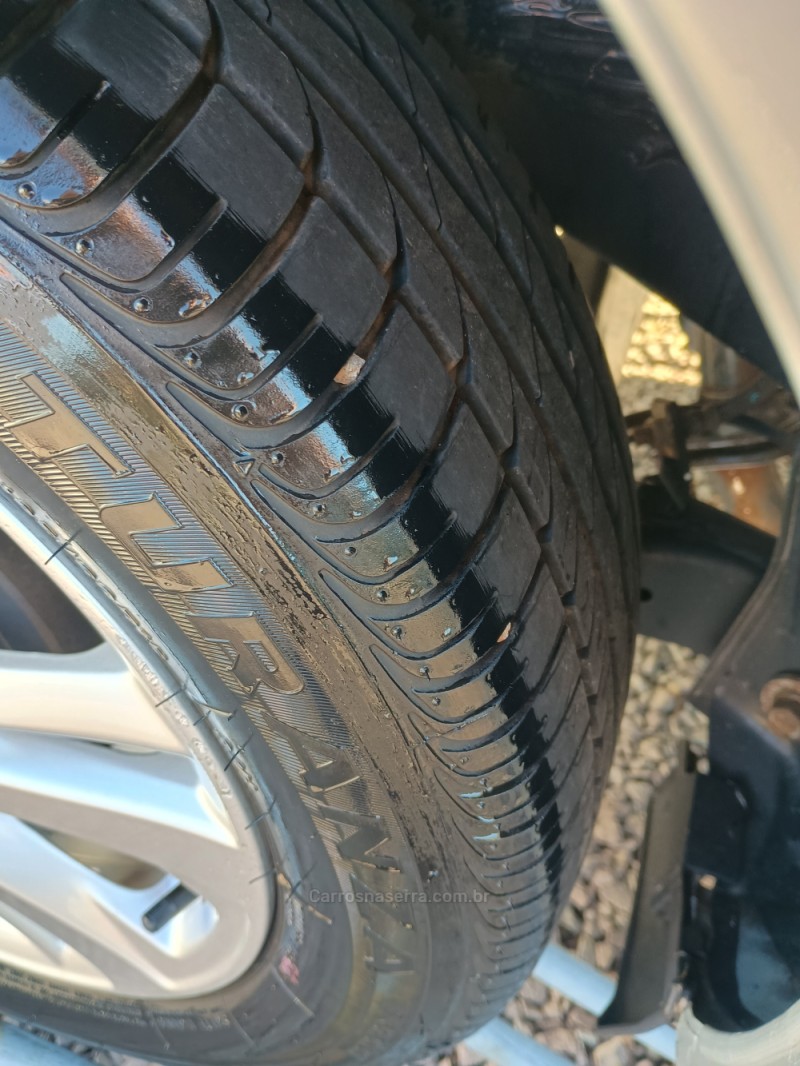 YARIS 1.5 16V XL PLUS TECH FLEX AUTOMÁTICO - 2019 - FARROUPILHA