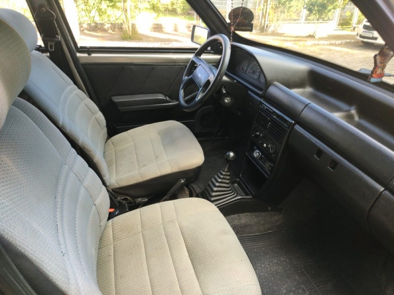 UNO 1.0 MILLE ELETRONIC 8V GASOLINA 4P MANUAL - 1998 - FARROUPILHA