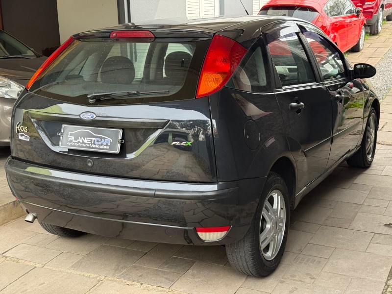 FOCUS 1.6 GL 8V FLEX 4P MANUAL - 2009 - FARROUPILHA