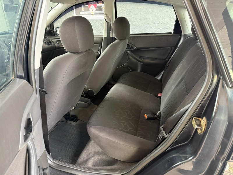 FOCUS 1.6 GL 8V FLEX 4P MANUAL - 2009 - FARROUPILHA