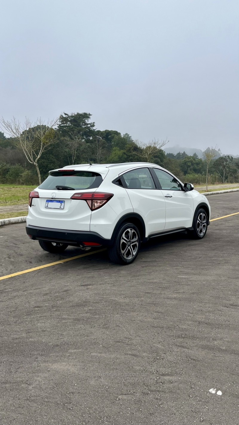 HR-V 1.8 16V FLEX TOURING 4P AUTOMÁTICO - 2018 - CARLOS BARBOSA