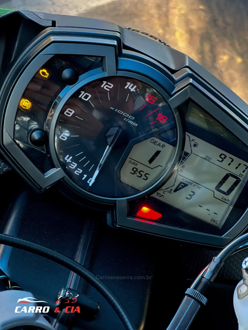 NINJA ZX-6R 636  - 2023 - SANTA CRUZ DO SUL