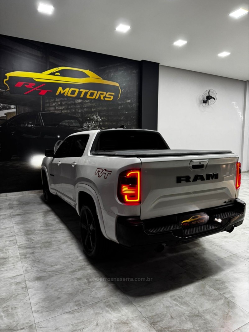 RAMPAGE 2.0 HURRICANE R/T 4 4X4 TURBO GASOLINA 4P AUTOMÁTICO - 2024 - CAXIAS DO SUL