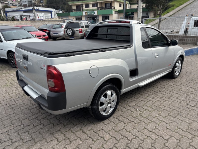 MONTANA 1.8 MPFI SPORT CS 8V FLEX 2P MANUAL - 2004 - CAXIAS DO SUL