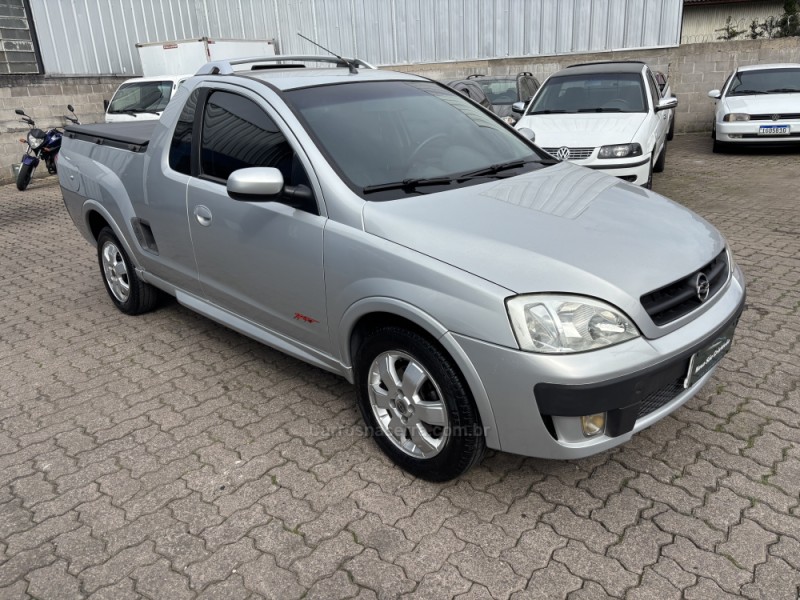 MONTANA 1.8 MPFI SPORT CS 8V FLEX 2P MANUAL - 2004 - CAXIAS DO SUL