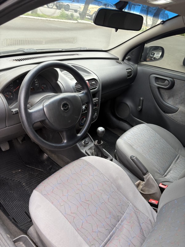 CORSA 1.8 MPFI MAXX 8V FLEX 4P MANUAL - 2006 - FARROUPILHA