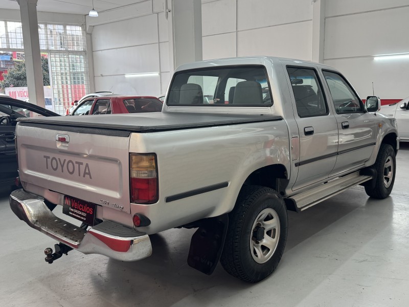 HILUX 3.0 SR 4X4 CD 8V DIESEL 4P MANUAL - 2003 - CAXIAS DO SUL