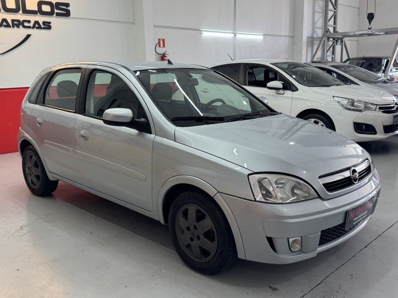 CORSA 1.4 MPFI PREMIUM 8V FLEX 4P MANUAL - 2009 - CAXIAS DO SUL