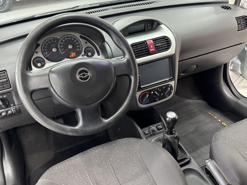 CORSA 1.4 MPFI PREMIUM 8V FLEX 4P MANUAL - 2009 - CAXIAS DO SUL