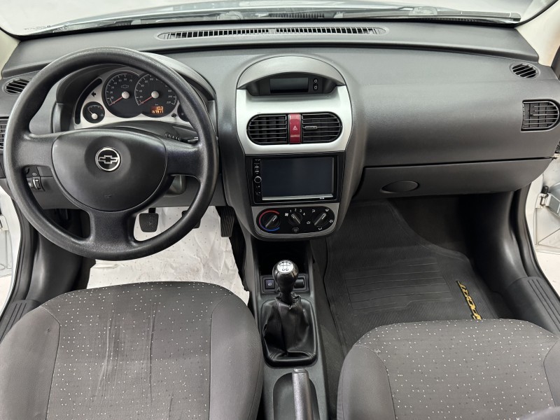 CORSA 1.4 MPFI PREMIUM 8V FLEX 4P MANUAL - 2009 - CAXIAS DO SUL