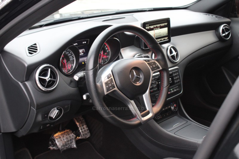 GLA 250 2.0 16V TURBO GASOLINA SPORT 4P AUTOMÁTICO - 2015 - CAXIAS DO SUL