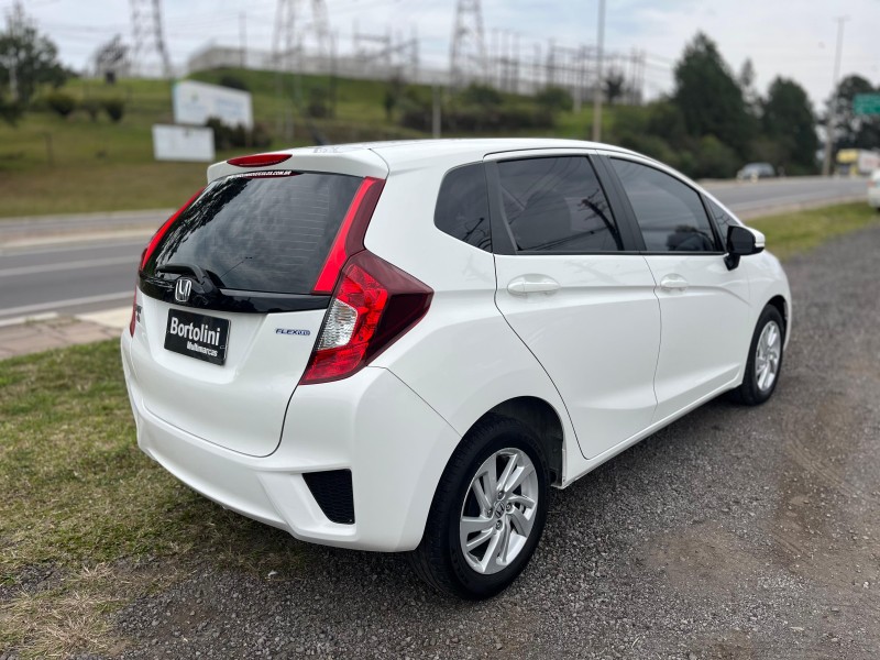 FIT 1.5 LX 16V FLEX 4P MANUAL - 2015 - FARROUPILHA