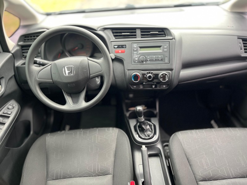 FIT 1.5 LX 16V FLEX 4P MANUAL - 2015 - FARROUPILHA