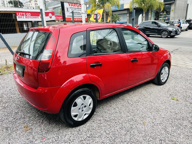 FIESTA 1.0 MPI PERSONNALITÉ 8V GASOLINA 4P MANUAL - 2005 - CAXIAS DO SUL