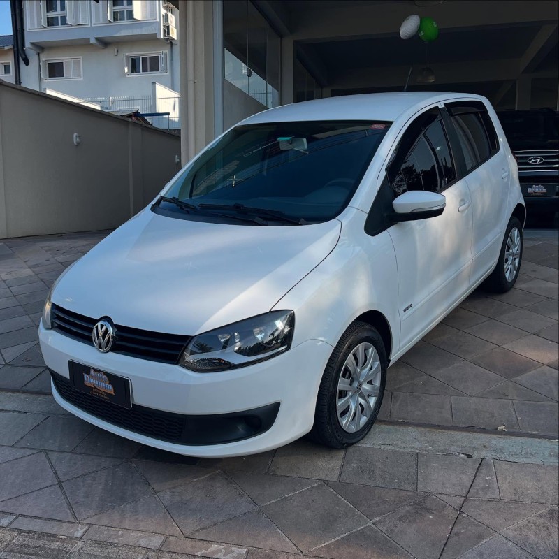 FOX 1.0 MI 8V FLEX 4P MANUAL - 2014 - NOVA PETRóPOLIS