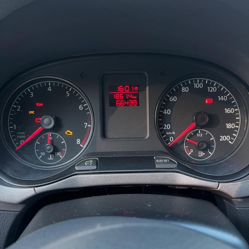 FOX 1.0 MI 8V FLEX 4P MANUAL - 2014 - NOVA PETRóPOLIS