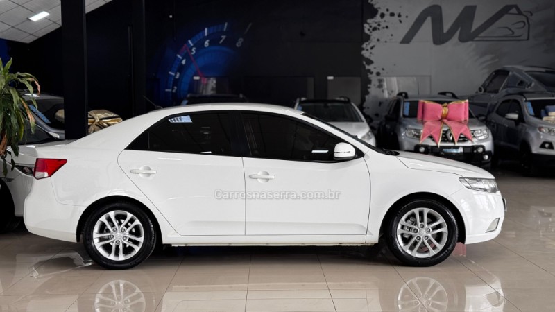 CERATO 1.6 EX3 SEDAN 16V GASOLINA 4P AUTOMÁTICO - 2011 - ESTâNCIA VELHA