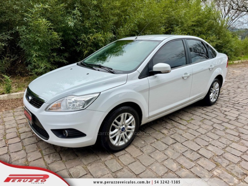FOCUS 2.0 GLX SEDAN 16V FLEX 4P MANUAL - 2013 - NOVA PRATA