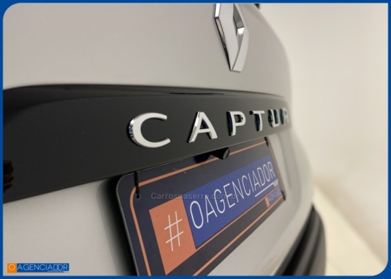 CAPTUR 1.6 LIFE 16V FLEX 4P AUTOMÁTICO - 2019 - SANTA CRUZ DO SUL