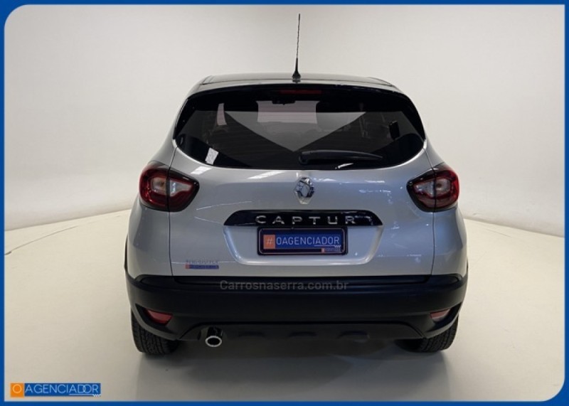 CAPTUR 1.6 LIFE 16V FLEX 4P AUTOMÁTICO - 2019 - SANTA CRUZ DO SUL