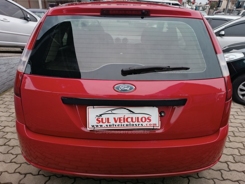 FIESTA 1.0 MPI HATCH 8V FLEX 4P MANUAL - 2005 - CAXIAS DO SUL
