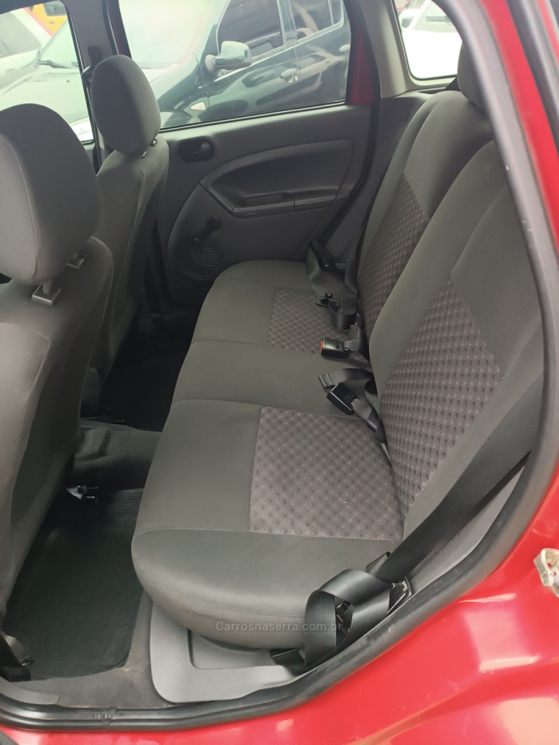 FIESTA 1.0 MPI HATCH 8V FLEX 4P MANUAL - 2005 - CAXIAS DO SUL