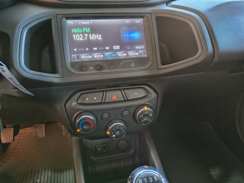 ONIX 1.4 MPFI LTZ 8V FLEX 4P MANUAL - 2015 - CAXIAS DO SUL