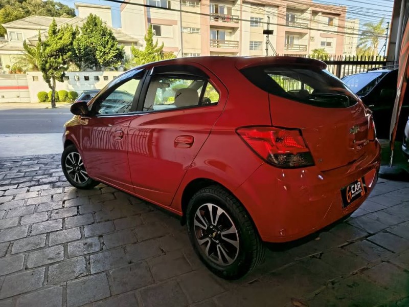 ONIX 1.4 MPFI LTZ 8V FLEX 4P MANUAL - 2015 - CAXIAS DO SUL