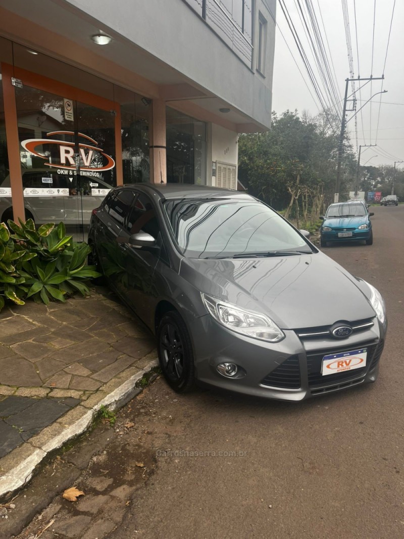 FOCUS 1.6 SE 16V FLEX 4P AUTOMÁTICO - 2015 - CARLOS BARBOSA