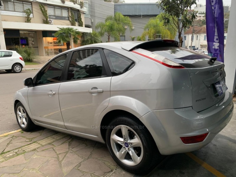 FOCUS 1.6 GLX 8V FLEX 4P MANUAL - 2012 - BENTO GONçALVES