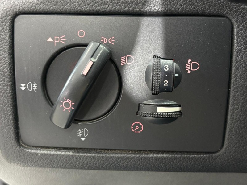 FOCUS 1.6 SE 16V FLEX 4P MANUAL - 2013 - FARROUPILHA