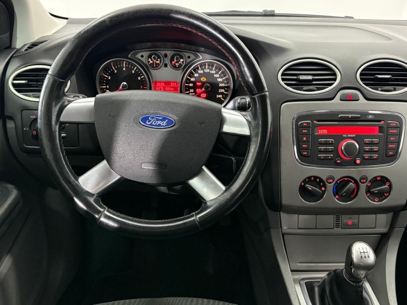 FOCUS 1.6 SE 16V FLEX 4P MANUAL - 2013 - FARROUPILHA
