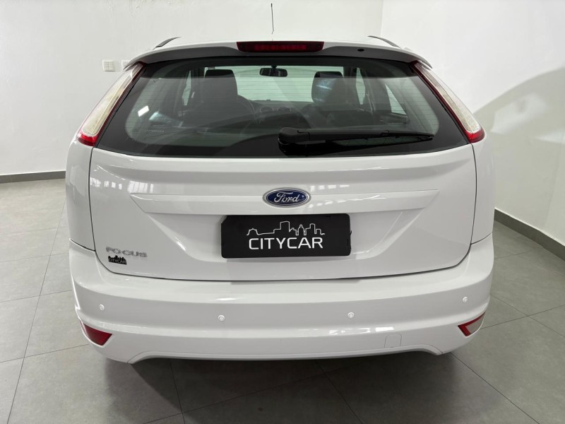 FOCUS 1.6 SE 16V FLEX 4P MANUAL - 2013 - FARROUPILHA