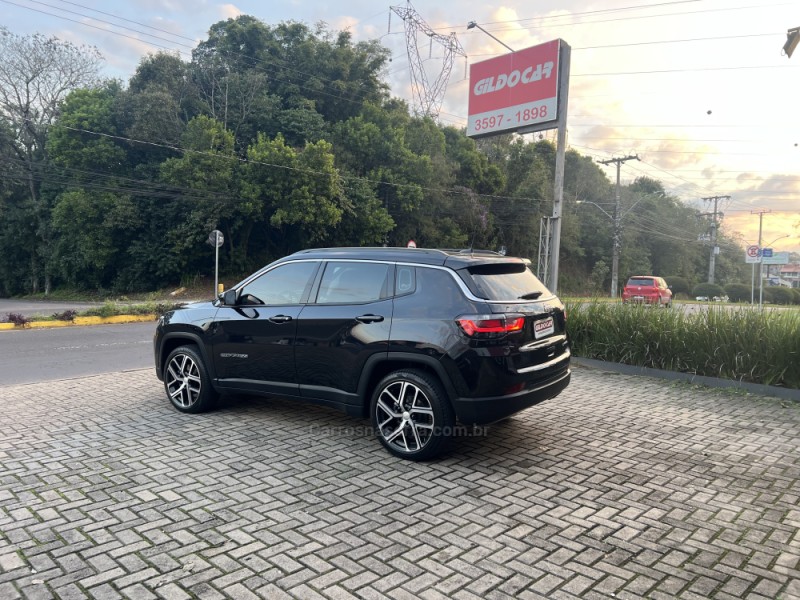 COMPASS 1.3 LIMITED T270 16V TURBO FLEX 4P AUTOMÁTICO - 2025 - CAMPO BOM