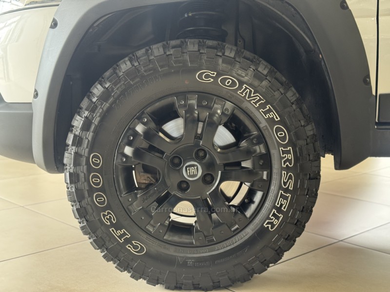 PALIO 1.8 MPI ADVENTURE LOCKER WEEKEND 8V FLEX 4P MANUAL - 2009 - FLORES DA CUNHA