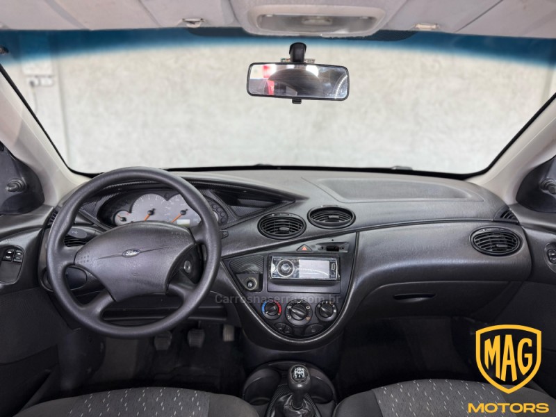 FOCUS 1.6 GL 8V GASOLINA 4P MANUAL - 2005 - CAXIAS DO SUL
