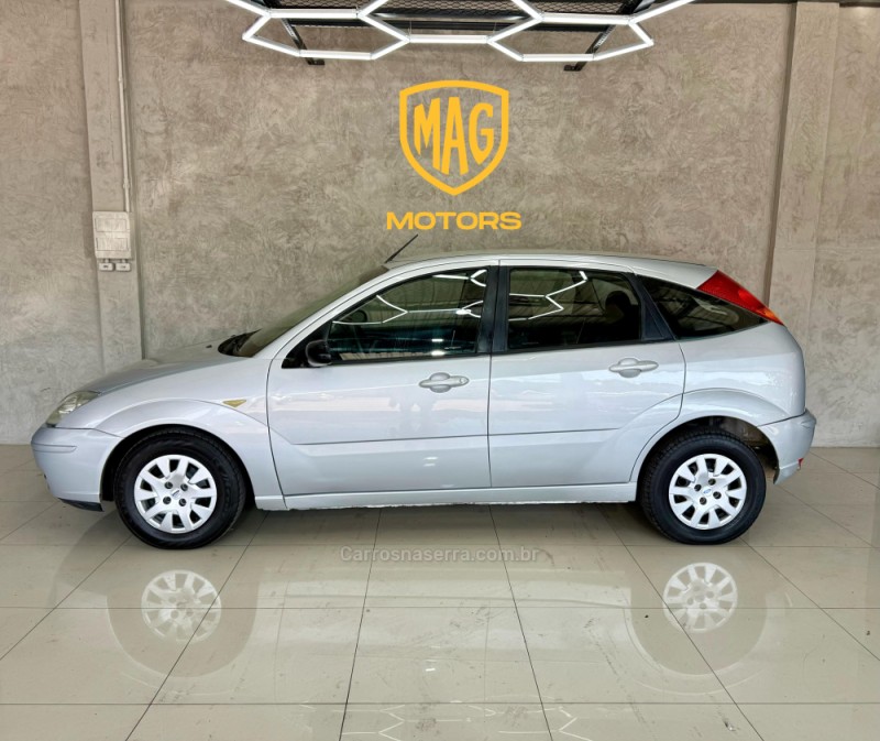 FOCUS 1.6 GL 8V GASOLINA 4P MANUAL - 2005 - CAXIAS DO SUL
