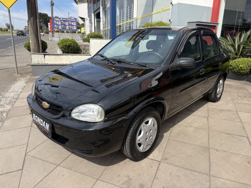 CORSA 1.0 MPFI CLASSIC SEDAN LIFE 8V FLEX 4P MANUAL - 2010 - FARROUPILHA