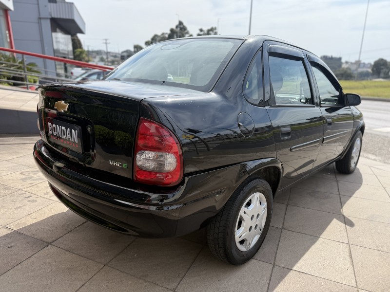 CORSA 1.0 MPFI CLASSIC SEDAN LIFE 8V FLEX 4P MANUAL - 2010 - FARROUPILHA