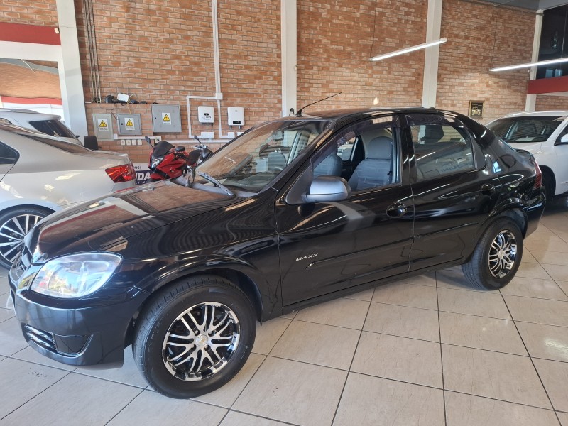PRISMA 1.4 MPFI MAXX 8V FLEX 4P MANUAL - 2009 - FARROUPILHA