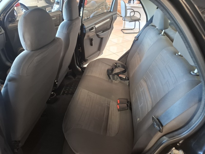 PRISMA 1.4 MPFI MAXX 8V FLEX 4P MANUAL - 2009 - FARROUPILHA