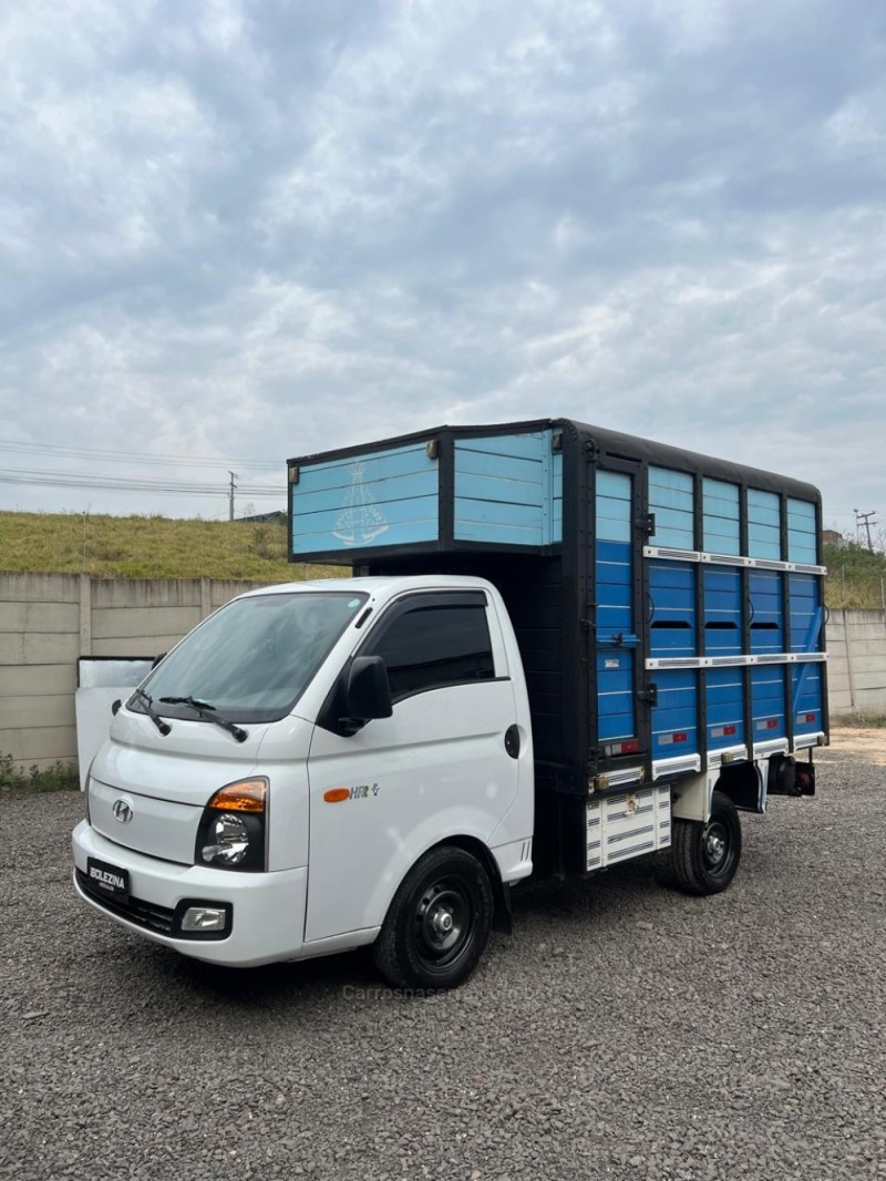 hr 2.5 tci hdb bau 4x2 8v 97cv turbo intercooler diesel 2p manual 2018 novo hamburgo