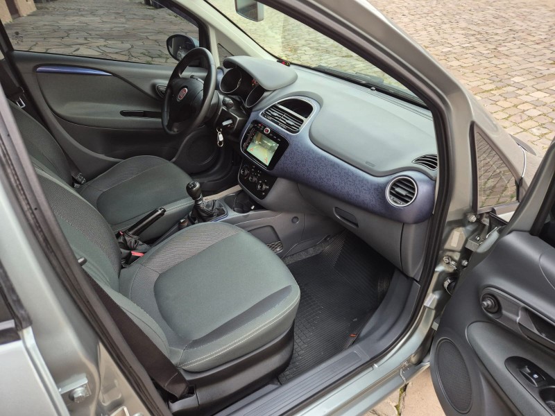 PUNTO 1.4 ATTRACTIVE 8V FLEX 4P MANUAL - 2015 - CAXIAS DO SUL