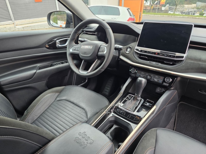 COMMANDER 1.3 LIMITED T270 16V 4X2 TURBO FLEX 4P AUTOMÁTICO - 2025 - CAXIAS DO SUL