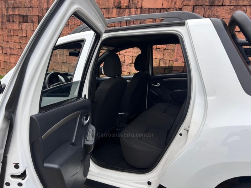 DUSTER OROCH 1.6 16V FLEX EXPRESS 4P MANUAL - 2019 - VENâNCIO AIRES